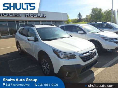 Used 2022 Subaru Outback Premium AWD/4WD image 1