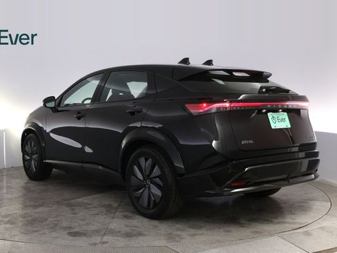 Used 2024 Nissan Ariya AWD image 17