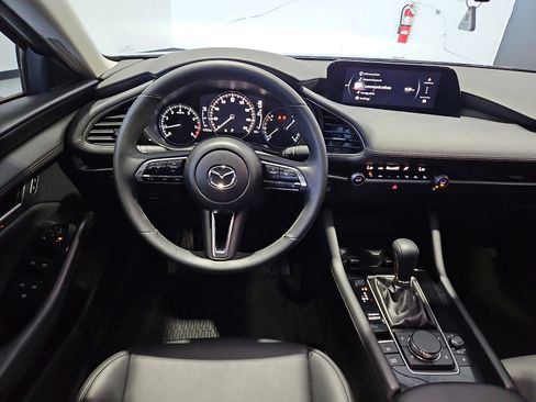 Used 2024 MAZDA MAZDA3 s FWD image 7