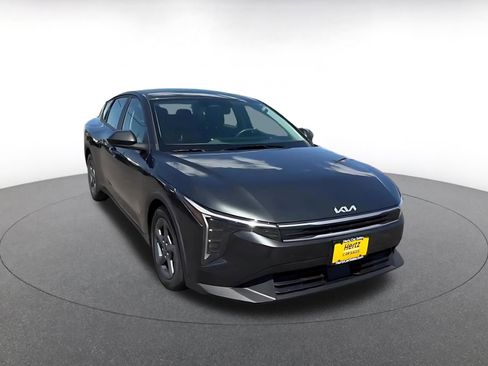 Used 2025 Kia K4 FWD image 3