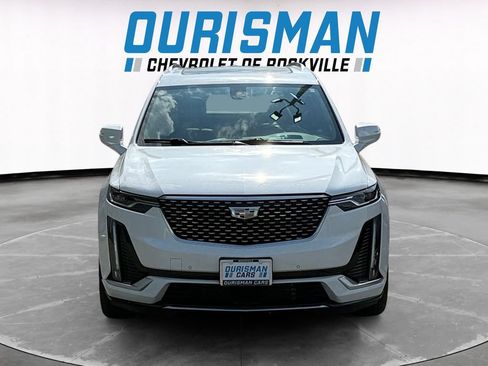 Used 2022 Cadillac XT6 Premium Luxury w/ Technology Package AWD/4WD image 8