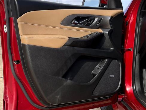Used 2022 Chevrolet Traverse Premier image 18