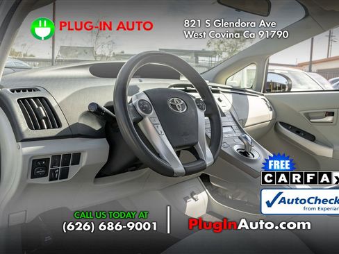 Used 2012 Toyota Prius Three image 5