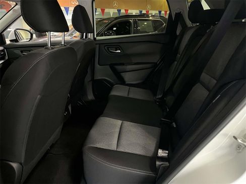 Used 2025 Nissan Rogue SV image 13