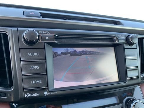 Used 2014 Toyota RAV4 Limited image 18