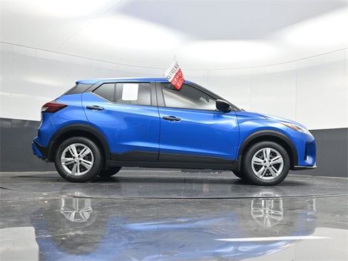 Used 2025 Nissan Kicks Play S image 48