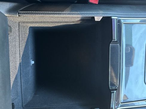 Used 2023 Jeep Wagoneer Base image 8