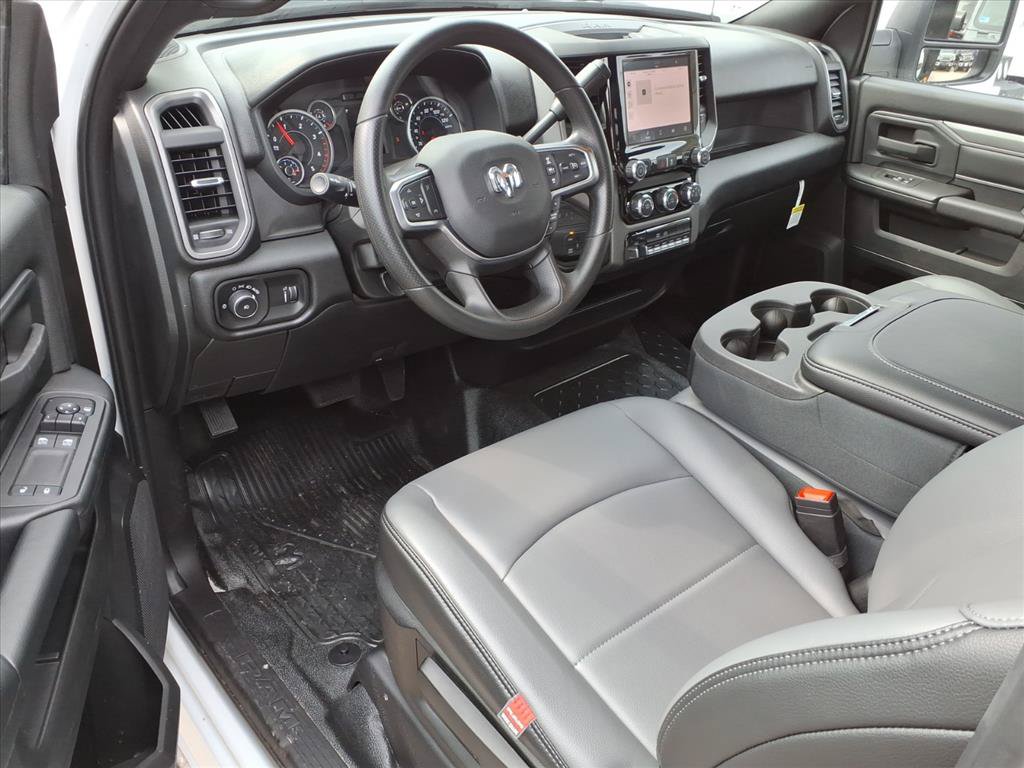 New 2026 RAM 5500 Tradesman w/ Chrome Appearance Group AWD/4WD image 21