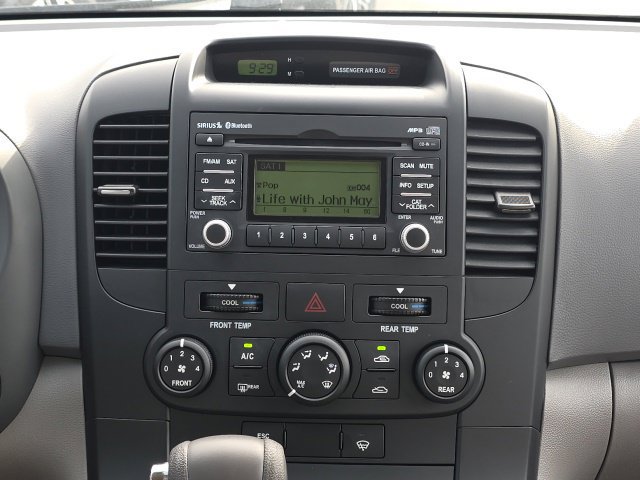 Used 2012 Kia Sedona LX FWD image 11