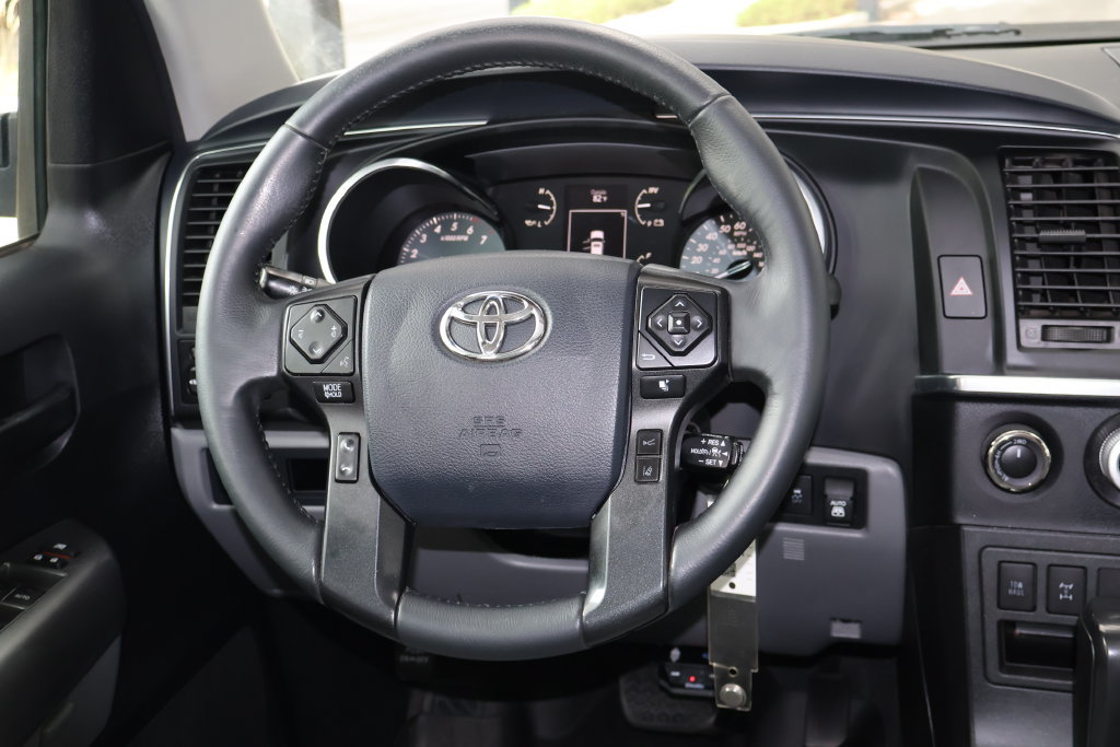 Used 2019 Toyota Sequoia SR5 AWD/4WD image 27