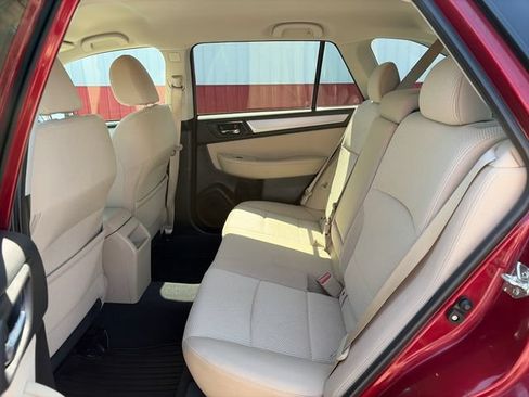 Used 2017 Subaru Outback 2.5i Premium w/ Popular Package #2 AWD/4WD image 39