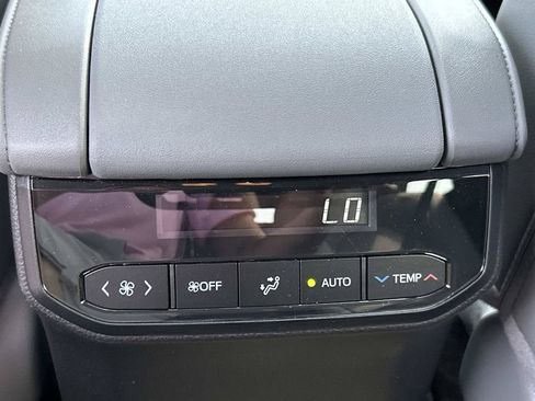 New 2026 Toyota Highlander Limited AWD/4WD image 22