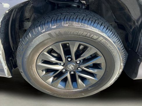 Used 2020 Lexus GX 460 Premium image 12