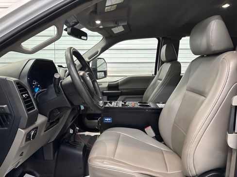 Used 2017 Ford F250 XL w/ Power Equipment Group AWD/4WD image 8