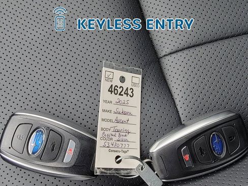 Used 2025 Subaru Ascent Touring AWD/4WD image 36