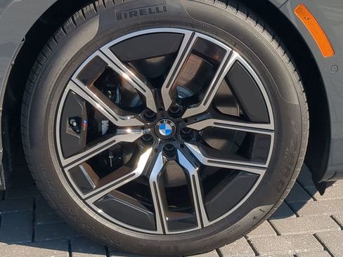 Certified 2026 BMW 740i xDrive image 12