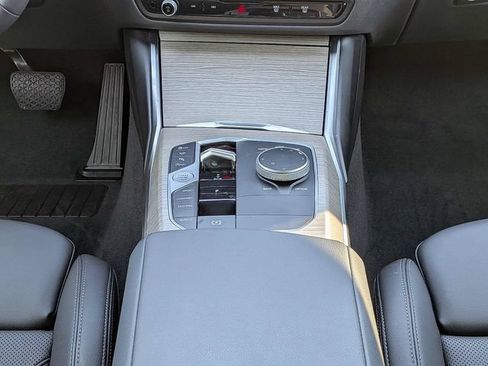 Used 2025 BMW 330i Sedan RWD image 17