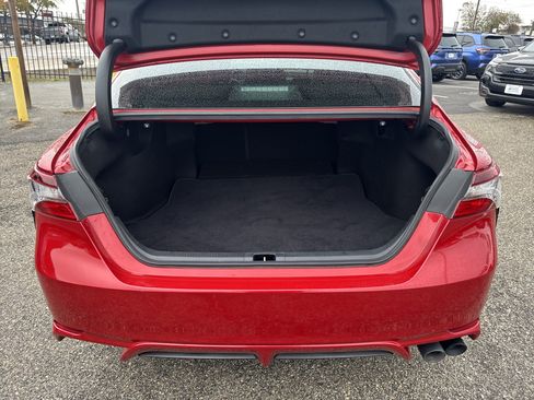 Used 2021 Toyota Camry SE w/ Convenience Package image 28