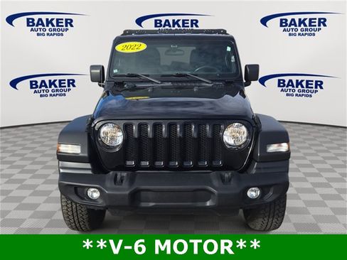 Used 2022 Jeep Wrangler Unlimited Sport image 2