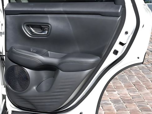 New 2026 Honda HR-V LX image 12