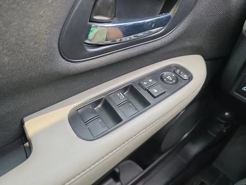 Used 2021 Honda HR-V LX image 23