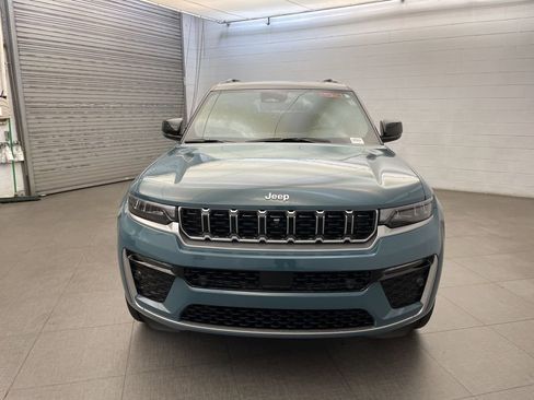 New 2026 Jeep Grand Cherokee L Summit AWD/4WD image 9