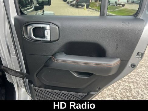 Used 2021 Jeep Gladiator Mojave w/ Dual Top Group AWD/4WD image 15