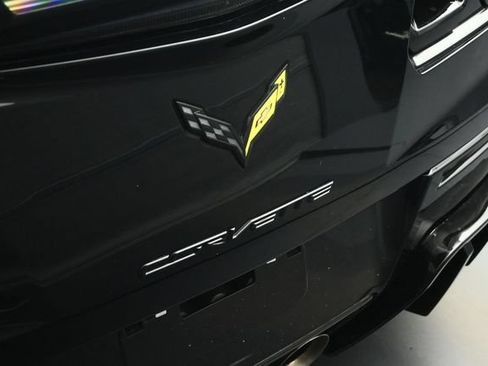 Used 2015 Chevrolet Corvette Z06 w/ 3LZ Preferred Equipment Group RWD image 57