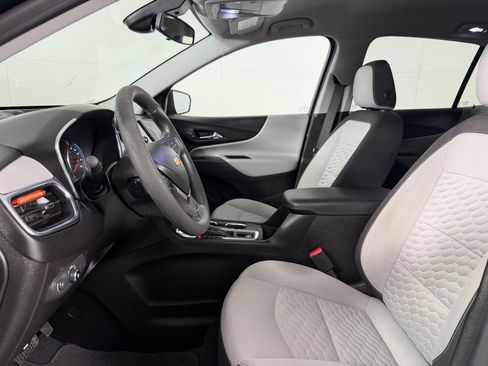 Used 2021 Chevrolet Equinox LT FWD image 9