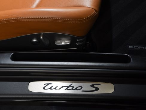 Used 2011 Porsche 911 Turbo S AWD/4WD image 19