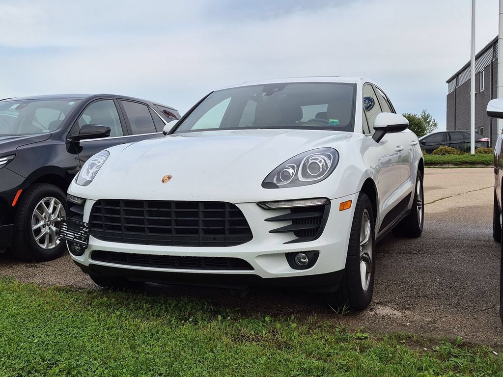 Used 2017 Porsche Macan S AWD/4WD image 5