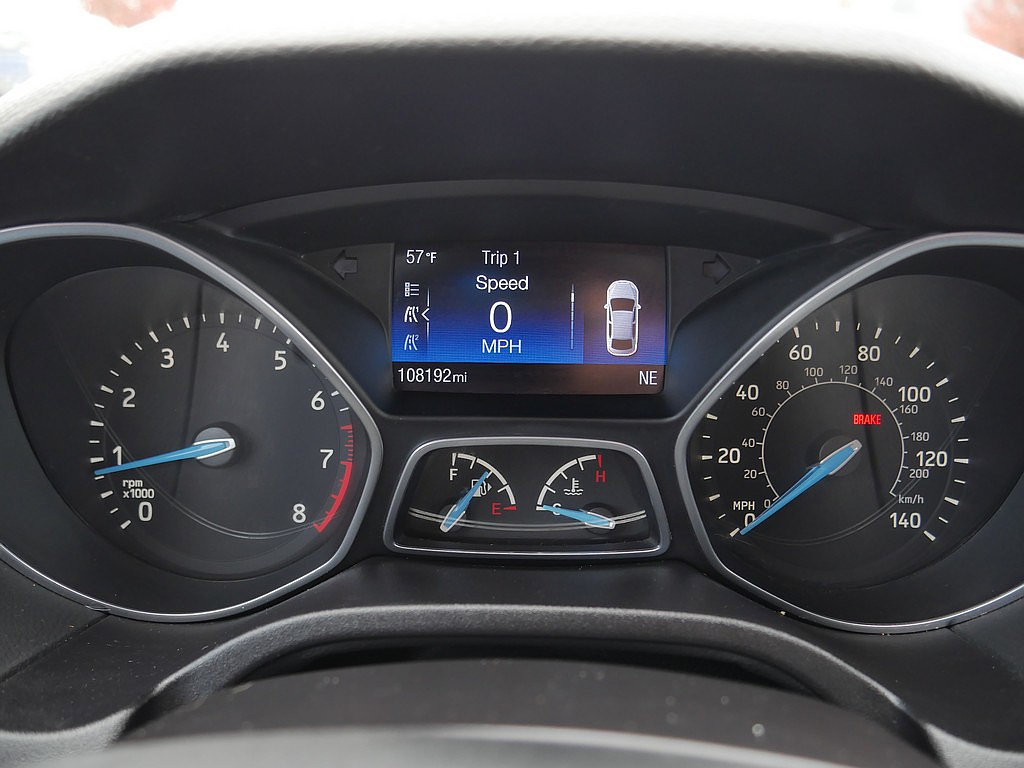 Used 2016 Ford Focus SE w/ SE Cold Weather Package FWD image 30