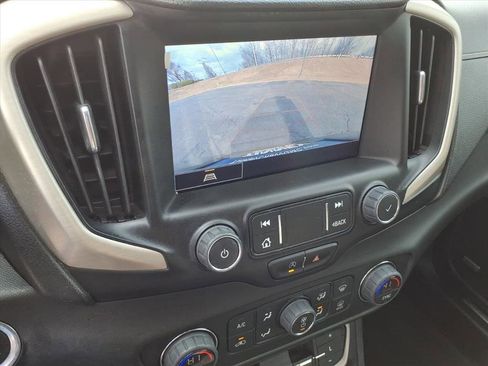 Used 2022 GMC Terrain Denali image 33