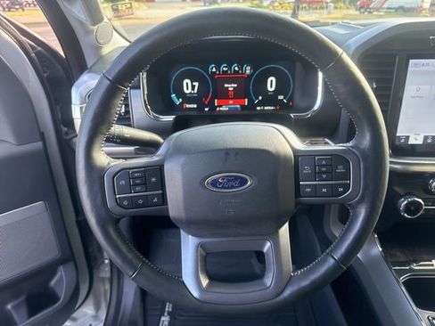 Used 2023 Ford F150 Lariat w/ Trailer Tow Package image 28