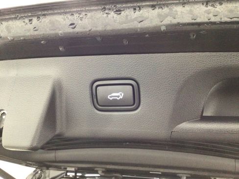 Used 2023 Hyundai Palisade Limited AWD/4WD image 29