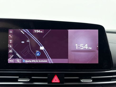Used 2023 Hyundai Elantra SEL w/ Convenience Package FWD image 4