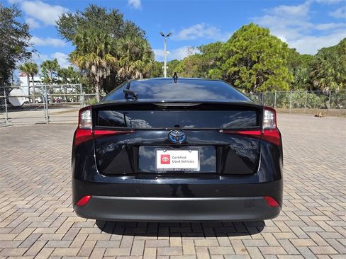 Certified 2022 Toyota Prius L Eco image 10