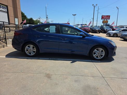 Used 2020 Hyundai Elantra SEL FWD image 4