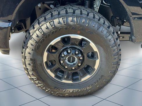 New 2025 Ford F250 Platinum w/ Tremor Off-Road Package image 5