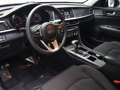 Used 2020 Kia Optima LX image 18