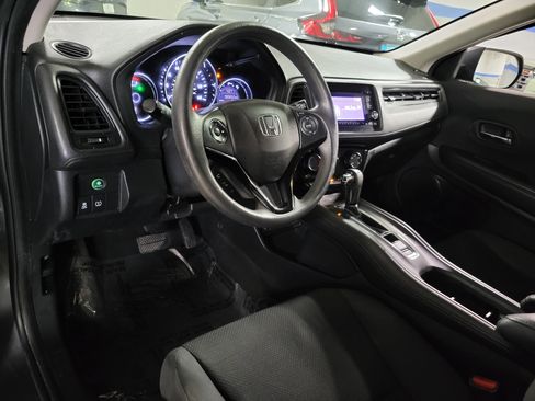 Used 2020 Honda HR-V LX image 10