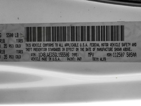 Used 2016 Jeep Wrangler Unlimited Sahara w/ Connectivity Group image 52