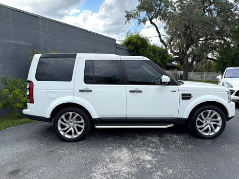 Used 2016 Land Rover LR4 HSE image 2