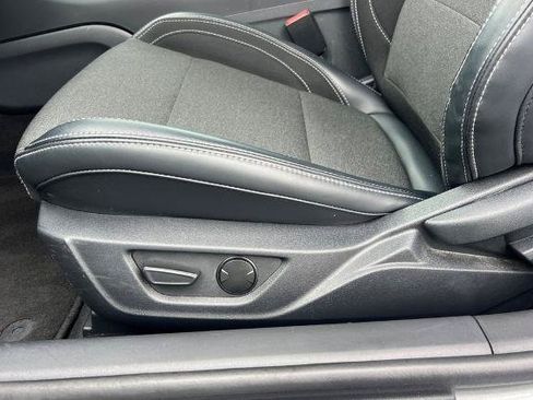 Used 2025 Ford Mustang Convertible RWD image 19
