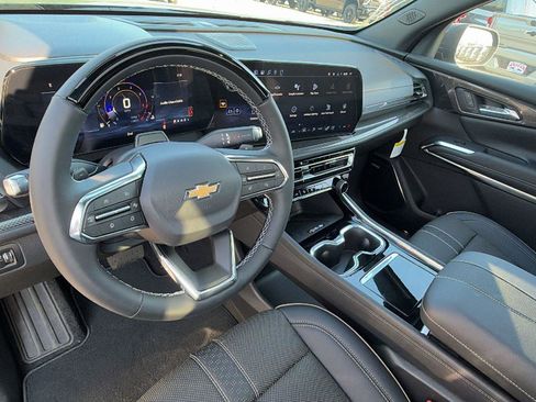 New 2026 Chevrolet Traverse High Country FWD image 16