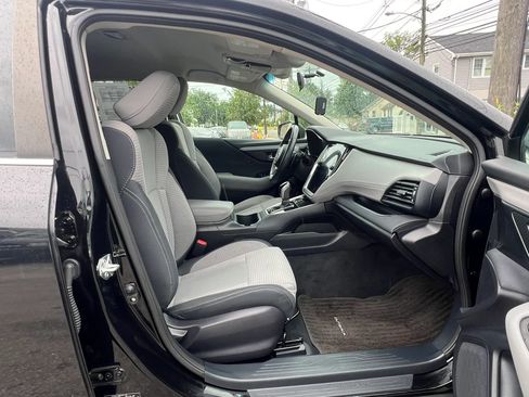 Used 2022 Subaru Outback Premium AWD/4WD image 30
