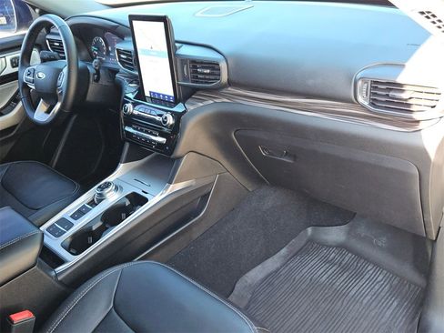 Used 2023 Ford Explorer Limited w/ Limited Technology Package image 25