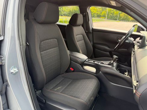 Certified 2025 Honda HR-V Sport image 22