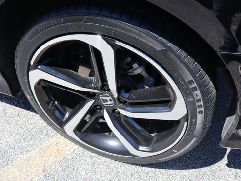 Used 2022 Honda Accord Sport image 9