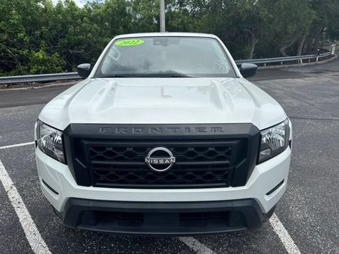 Used 2022 Nissan Frontier S w/ Technology Package RWD image 2